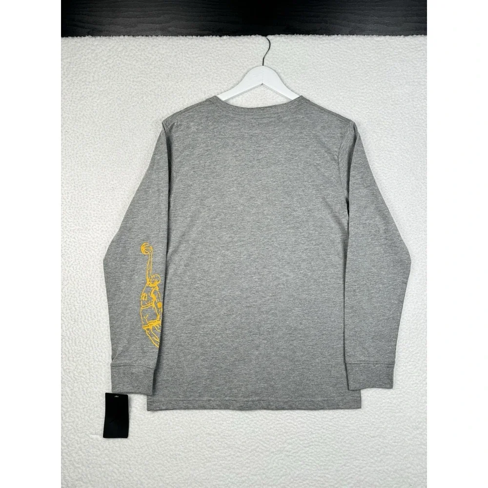 New $30 - Jordan Jumpman 23 Basketball Longsleeve Shirt - Youth XL